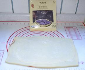 9、再洒上一层白砂糖。