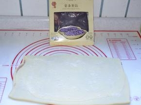9、再洒上一层白砂糖。