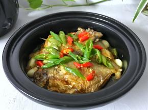 等到蒜香味出来就可以开吃了。