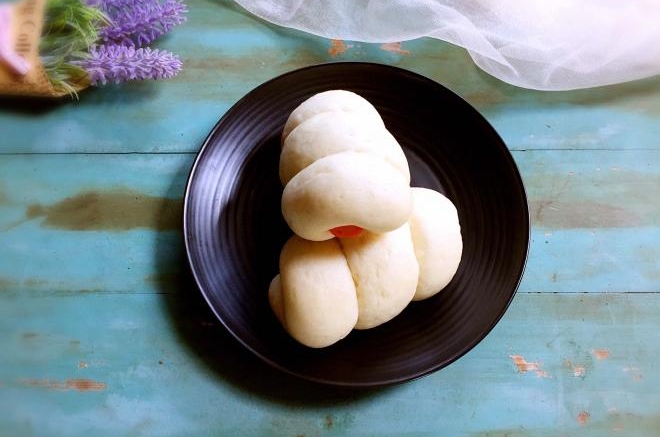 花样馒头之火腿肠卷