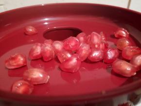 开机，放了石榴