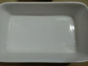 取一容器抹上植物油防粘。