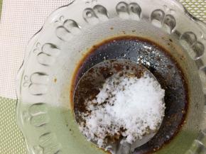 在加入糖混合均匀备用