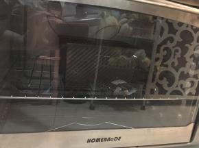 放入预热好150度烤箱中烘烤35分钟