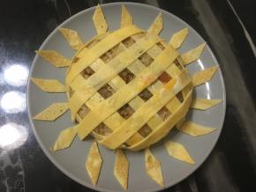 竖排横排编起来，边上剪小块装饰