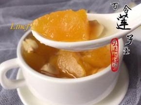 冰糖化开，搅匀，装碗