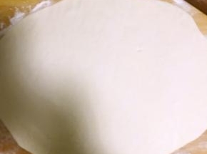 擀成薄片