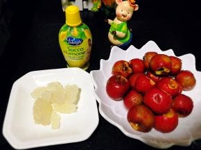 冰糖，柠檬汁，处理好的山楂