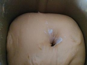 面团发至2倍大时结束发酵