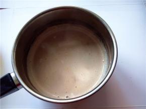煮至微微沸腾的状态即可关火；