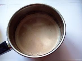 煮至微微沸腾的状态即可关火；
