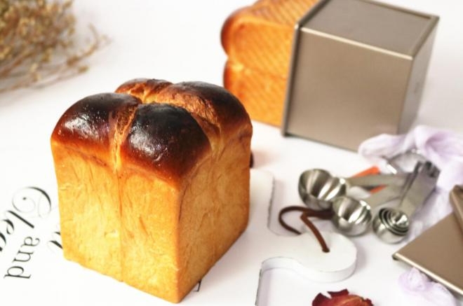 穷人版布里欧修吐司