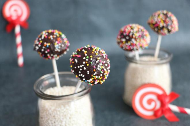 七彩棒棒糖蛋糕