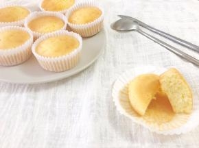 可以看到丝丝柠檬屑哦
这样咬下午的口感很有层次感呢