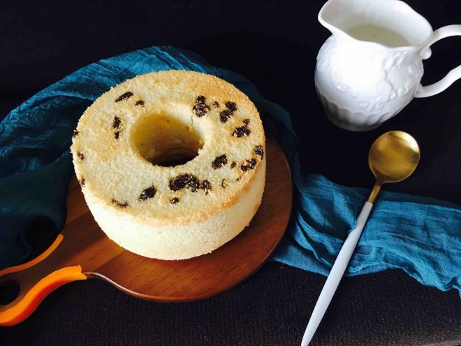 百利甜酒葡萄干中空蛋糕