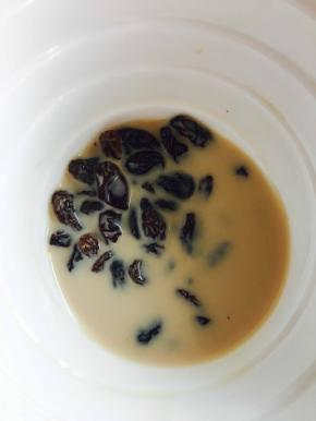 葡萄干用百利甜酒炮制变软