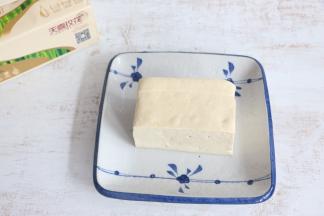 准备一块北豆腐。