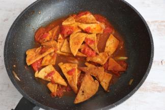 汤汁浓稠即可出锅。