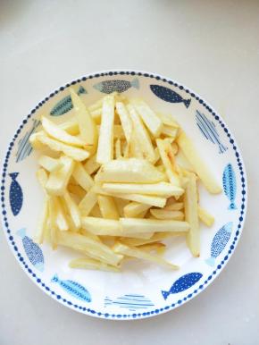 炸好的土豆条