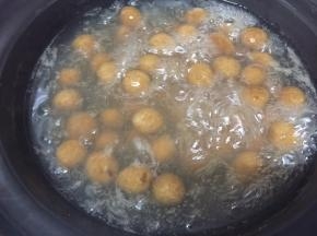 煮至珍珠都飘起来时倒出沥水