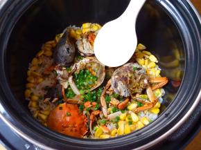 焖好的放，加入葱拌均即可；