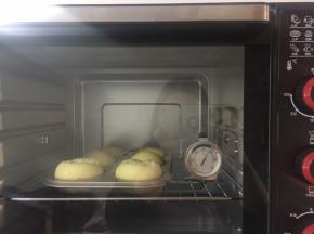 甜甜圈我把温度稍调低，保持在180度15分钟