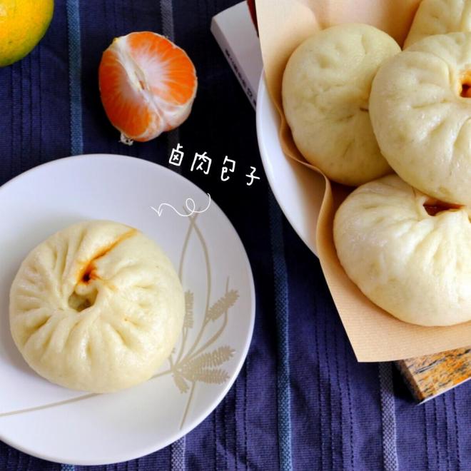 卤肉包子