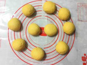 将面团分成十份