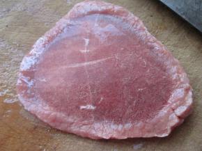 牛排一块备用。