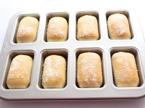 180度烤20分钟呈金黄色即可出炉。