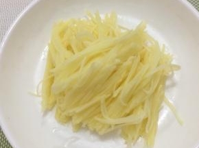 然后在切成细丝