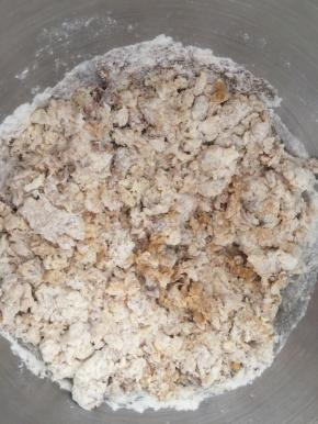 用筷子搅成糊状