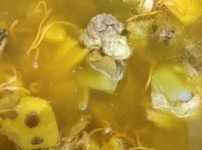 大骨虫草花汤煮好了