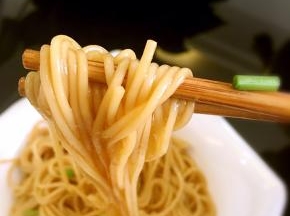 拌一拌就可以吃咯