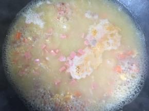 加火腿和胡萝卜丁