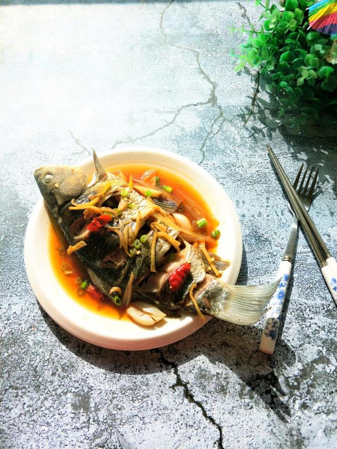 清蒸鲫鱼