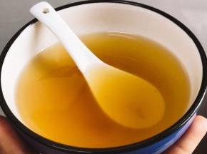 干了这碗止咳冰糖雪梨，让你远离咳嗽，远离嗓子有痰