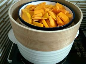 放入蒸笼蒸熟