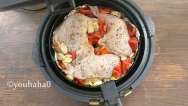 炸蓝放入预热结束的炸锅中