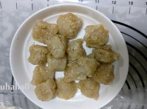 冷藏后的馅料平均分成15份