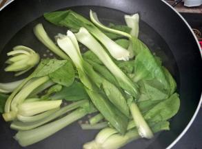 上海青焯水摆盘