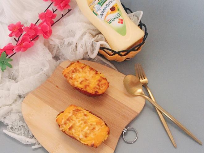 健康美味的蛋黄酱芝士红薯