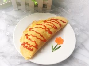 包起来，挤番茄酱就可以咯