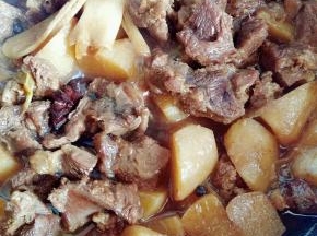 最后开中火把汤汁收干即可。