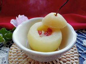 枸杞用水泡开，临关火10分钟放进去，盖上，继续炖10分钟即可。