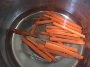 胡萝卜焯熟