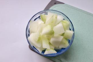 冬瓜切不规则状即可