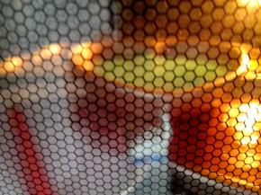 13.   烤箱预热，上下火，中层，170度，烤12分钟左右，