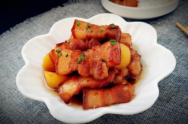 红烧土豆五花肉