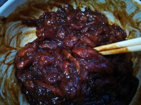 就是这样，之后就可以炒熟放起来，炒素菜时可以随时放一些，方便好吃